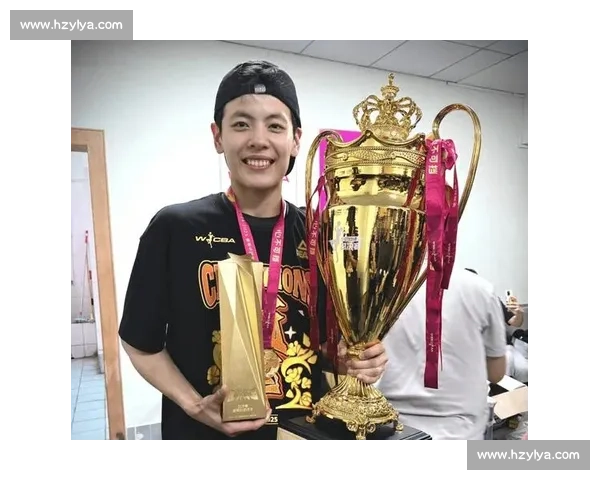 中国女篮双杀日本！杨舒予霸气接班李梦，宫鲁鸣盛赞新星成关键